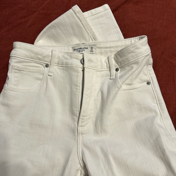 Abercrombie jeans. Size 27 - Picture 3 of 3